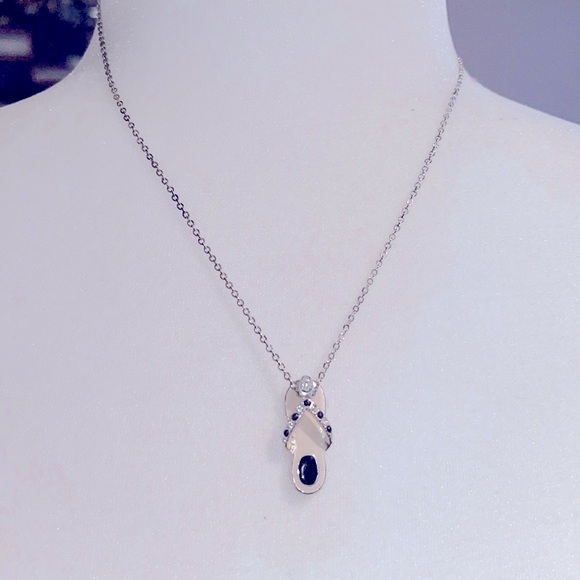 Flip flop pendant & chain Rhinestones - Picture 2 of 4